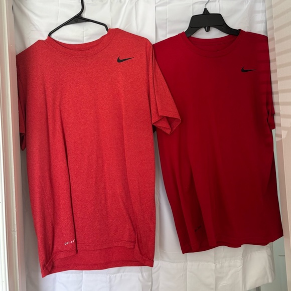 BOGO FREE Nike  Men's Red and Crimson Short Sleeve Tees - Picture 1 of 2